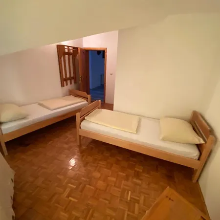 Motel Estrada Cazin *